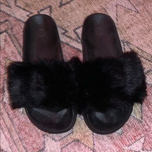 NWT urban outfitters fuzzy slides